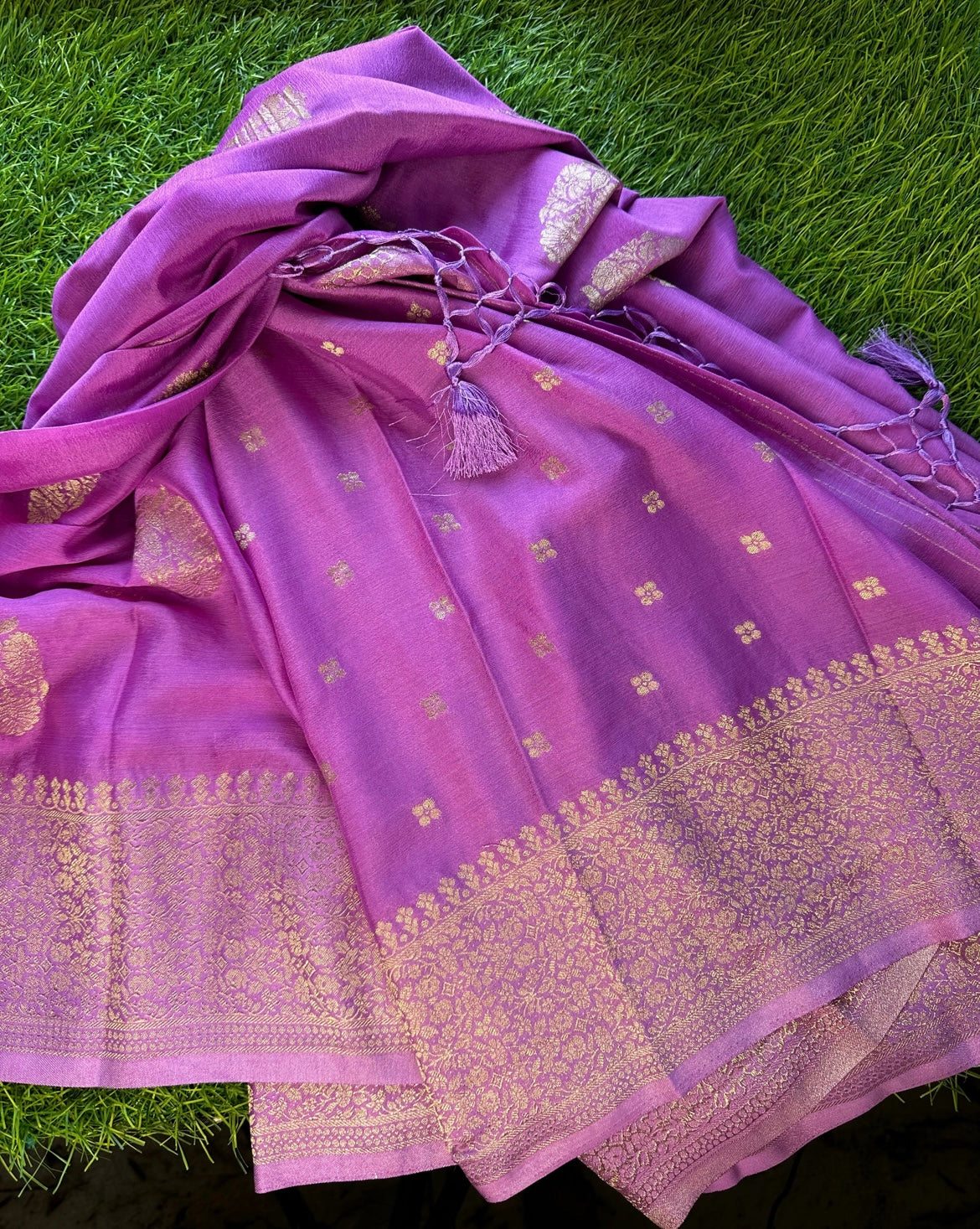 BIG BUTTA DESIGNER SOFT GEORGETTE CREPE SILK SAREE