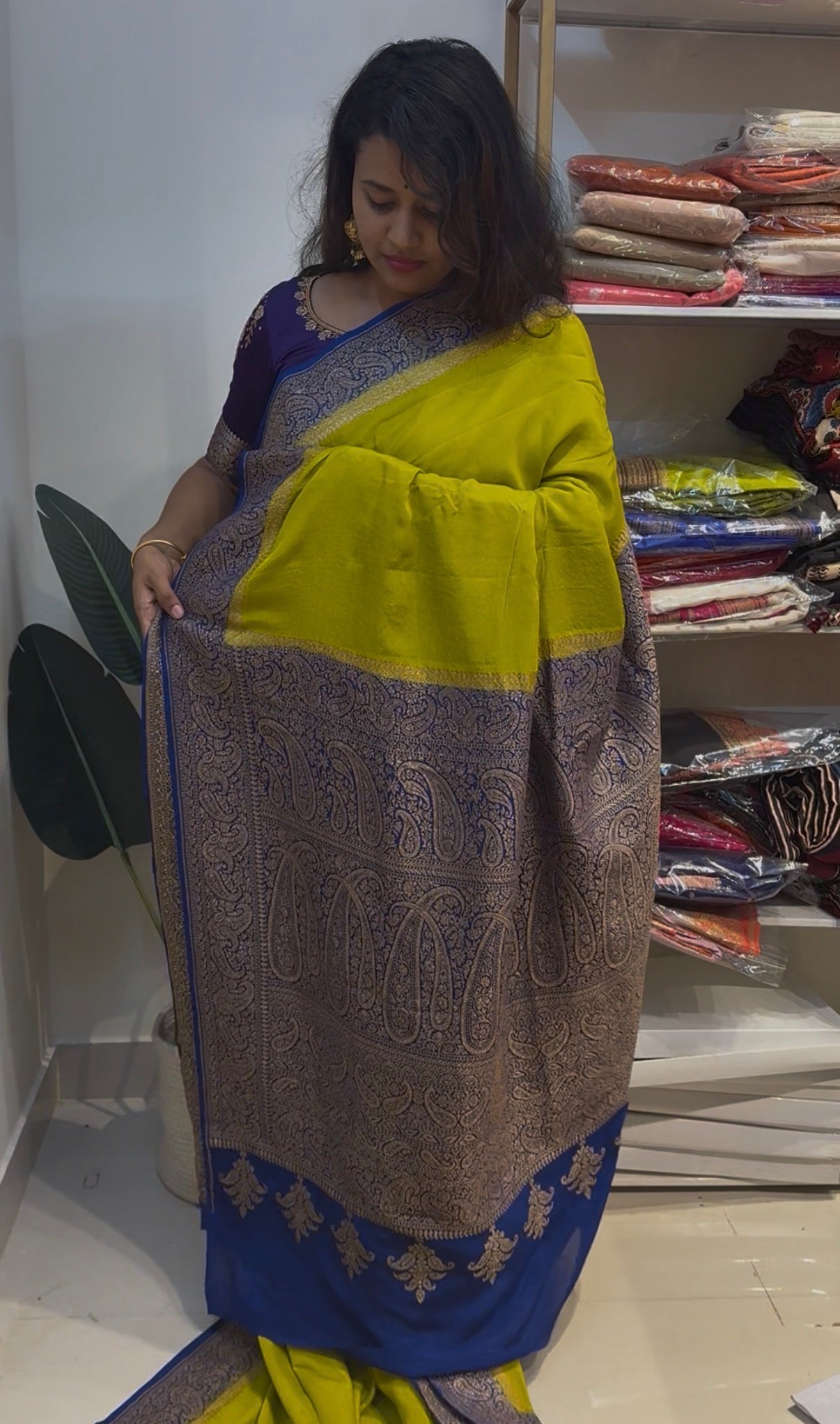 Pure crepe Banarasi saree