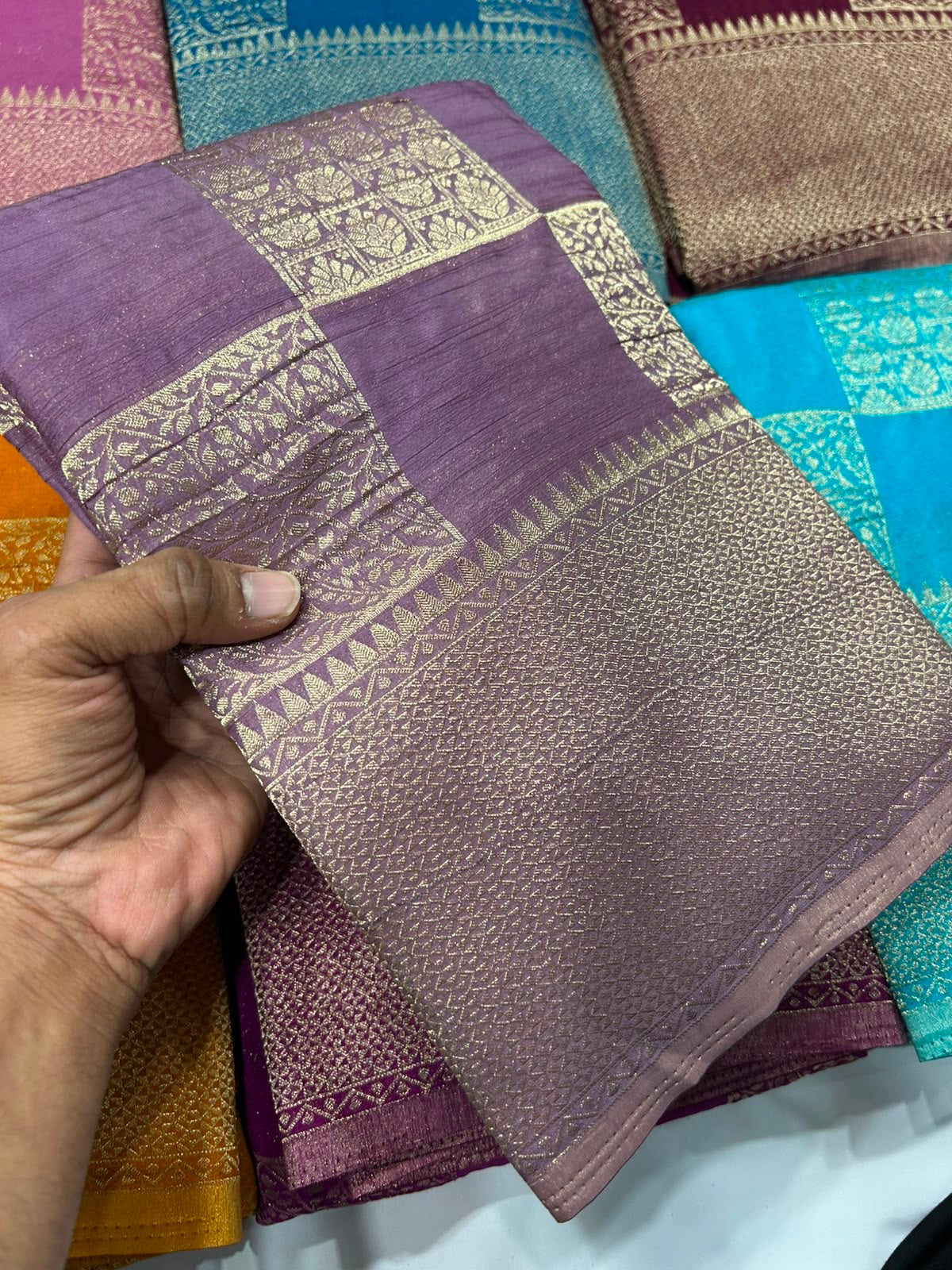 Georgette crushed zari saree