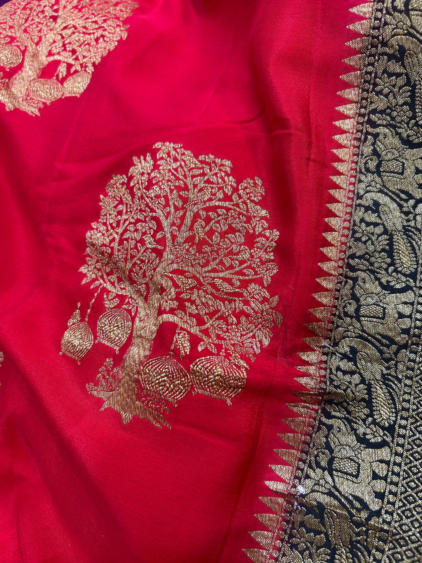 Red with black pure crepe Banarasi saree(pure106)