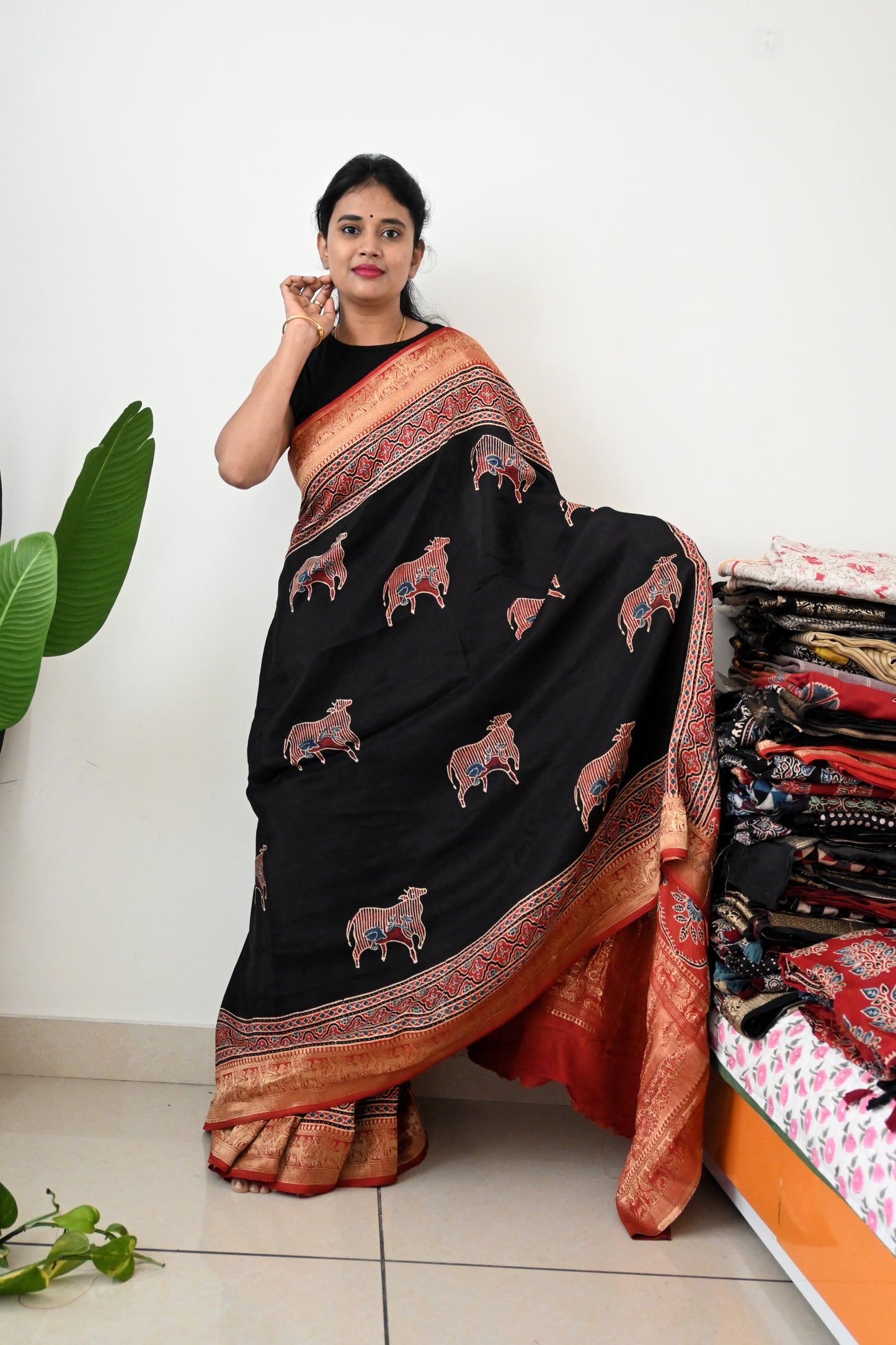 Pichwali Dola silk saree