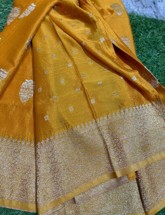 BIG BUTTA DESIGNER SOFT GEORGETTE CREPE SILK SAREE