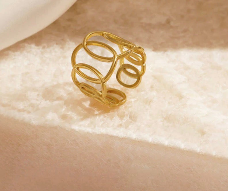 Anti Tarnish Endless Loops Adjustable Ring