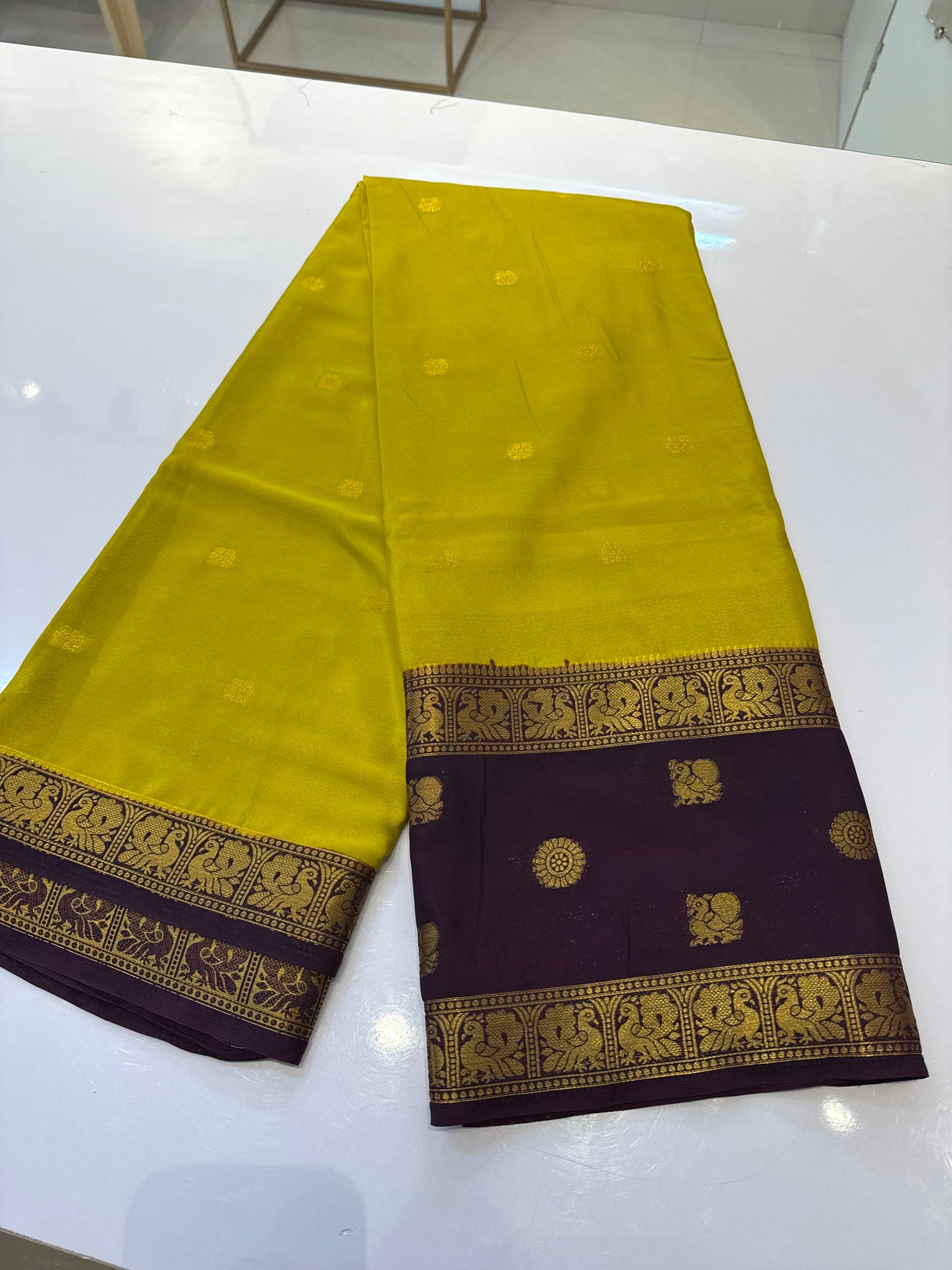Premium crepe silk saree(SS1000)