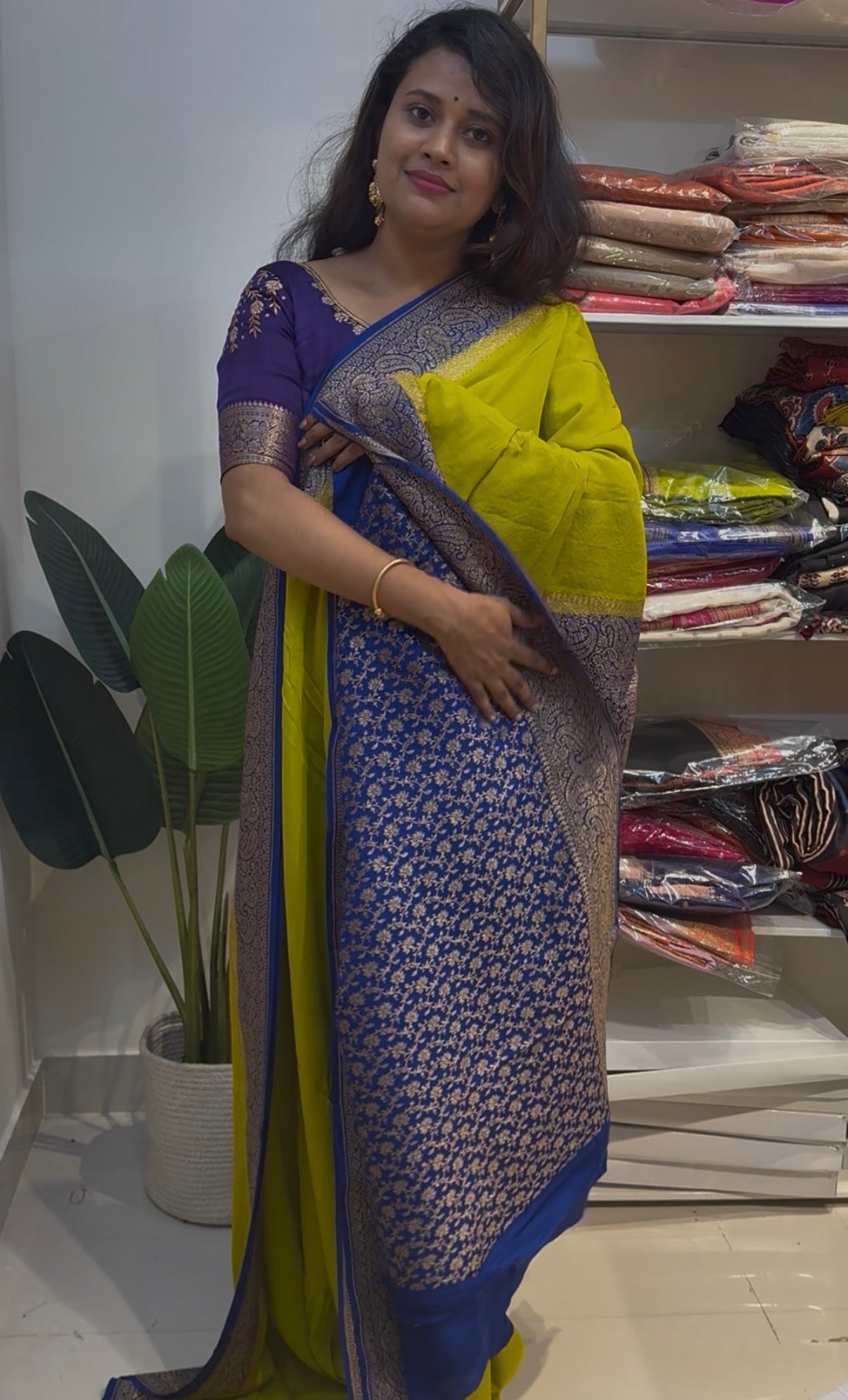 Pure crepe Banarasi saree