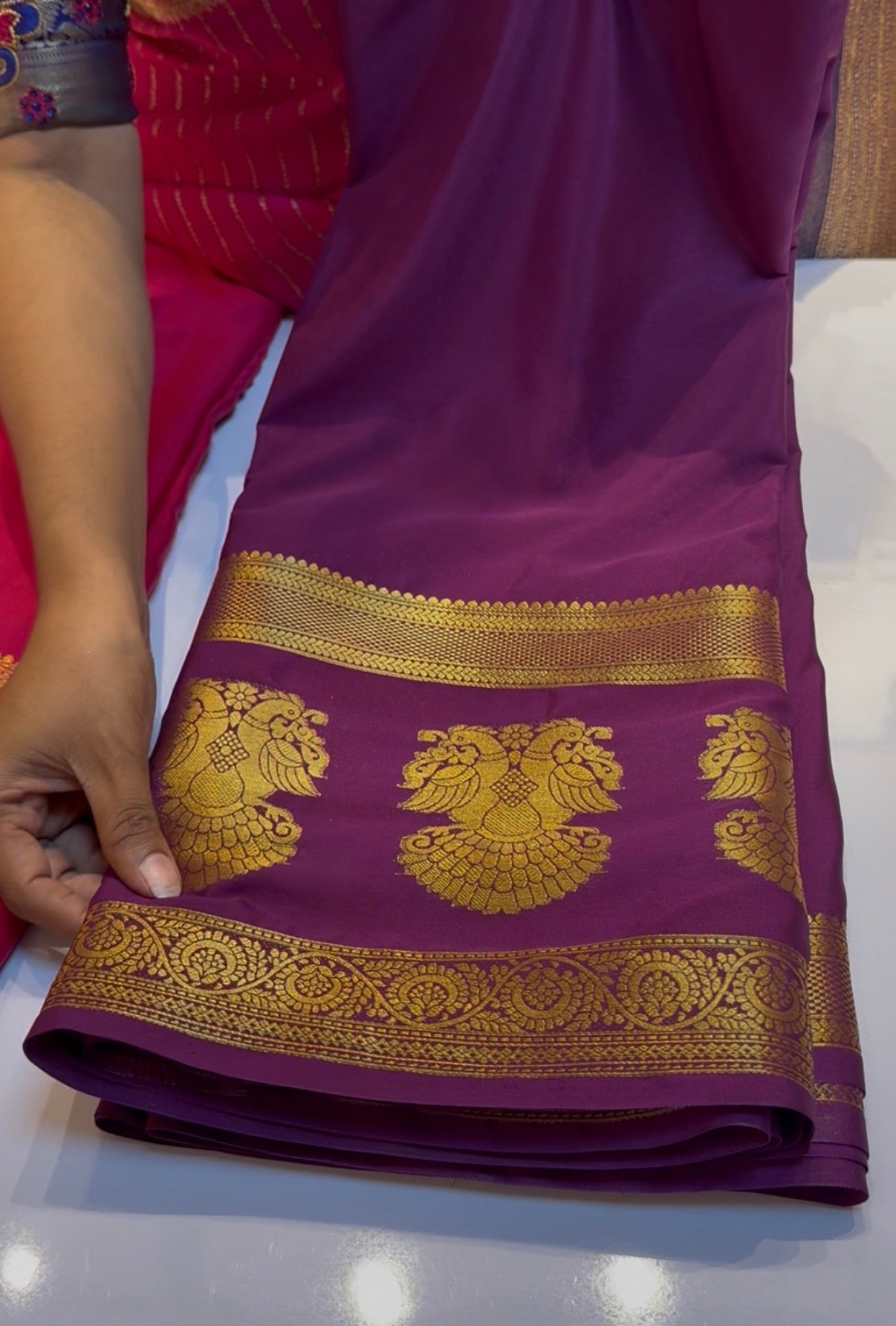 Gandu berunda design semi crepe silk saree