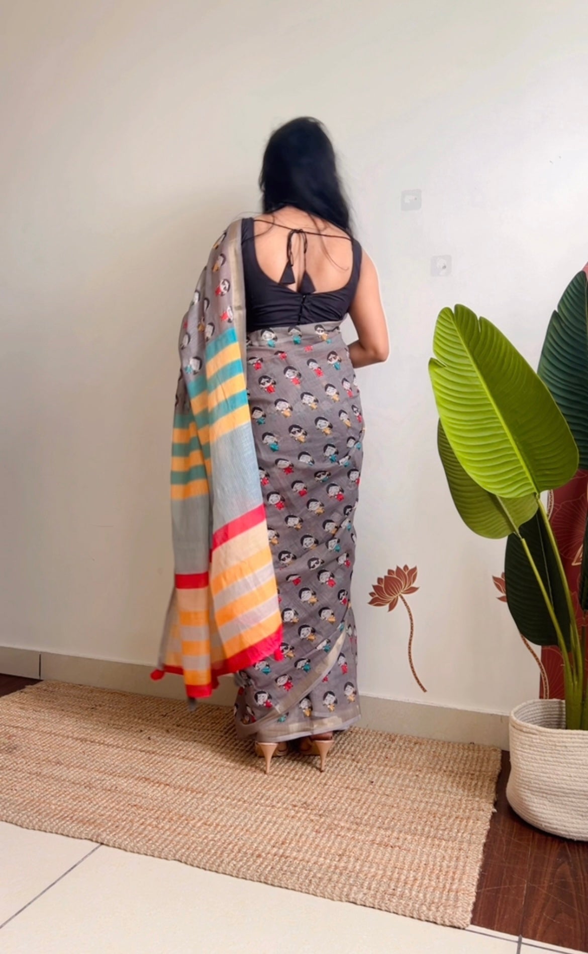 The LINEN SAREE woven in Linen by Linen fabric with Digital Print