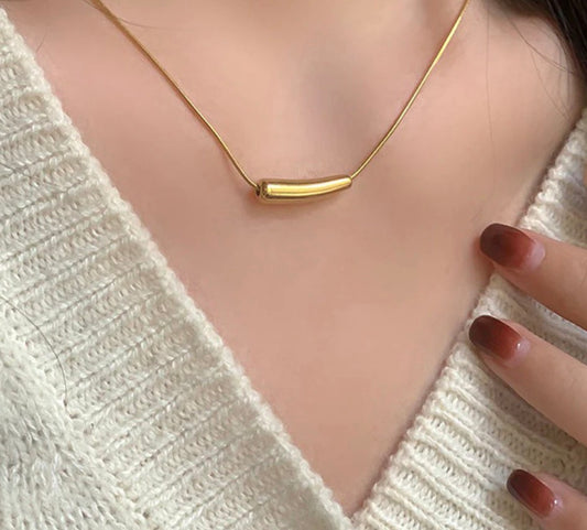 Anti Tarnish Minimalistic Teardrop Necklace
