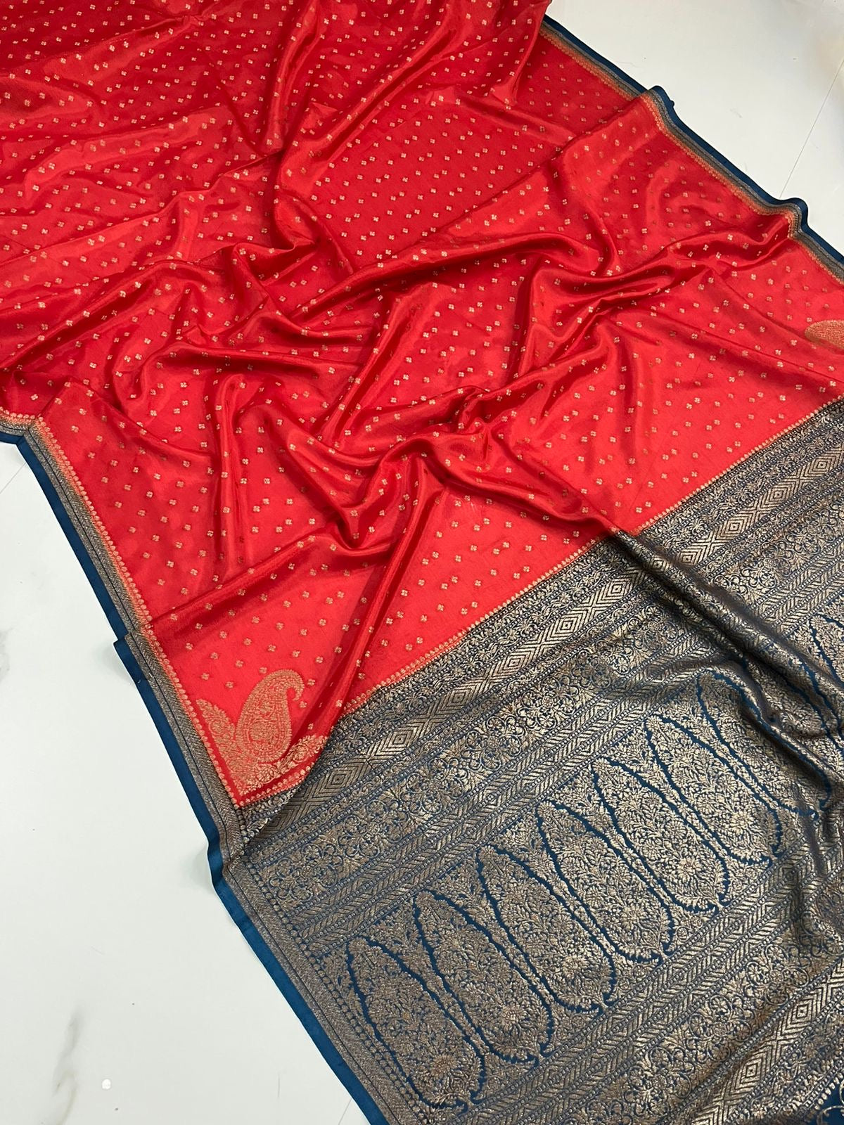 Small border Pure Crepe chiffon banarasi saree