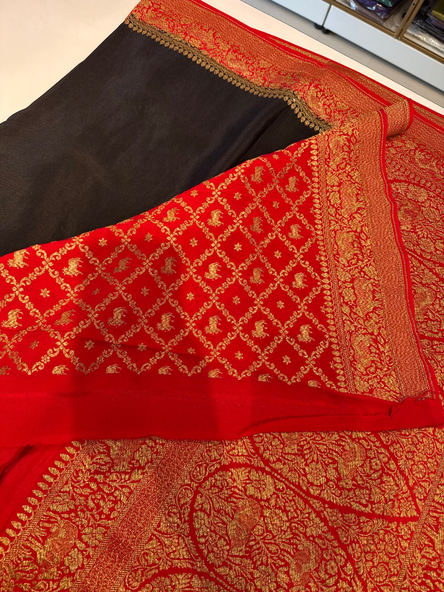 Black with red pure crepe Banarasi saree(CrepeBlack10)