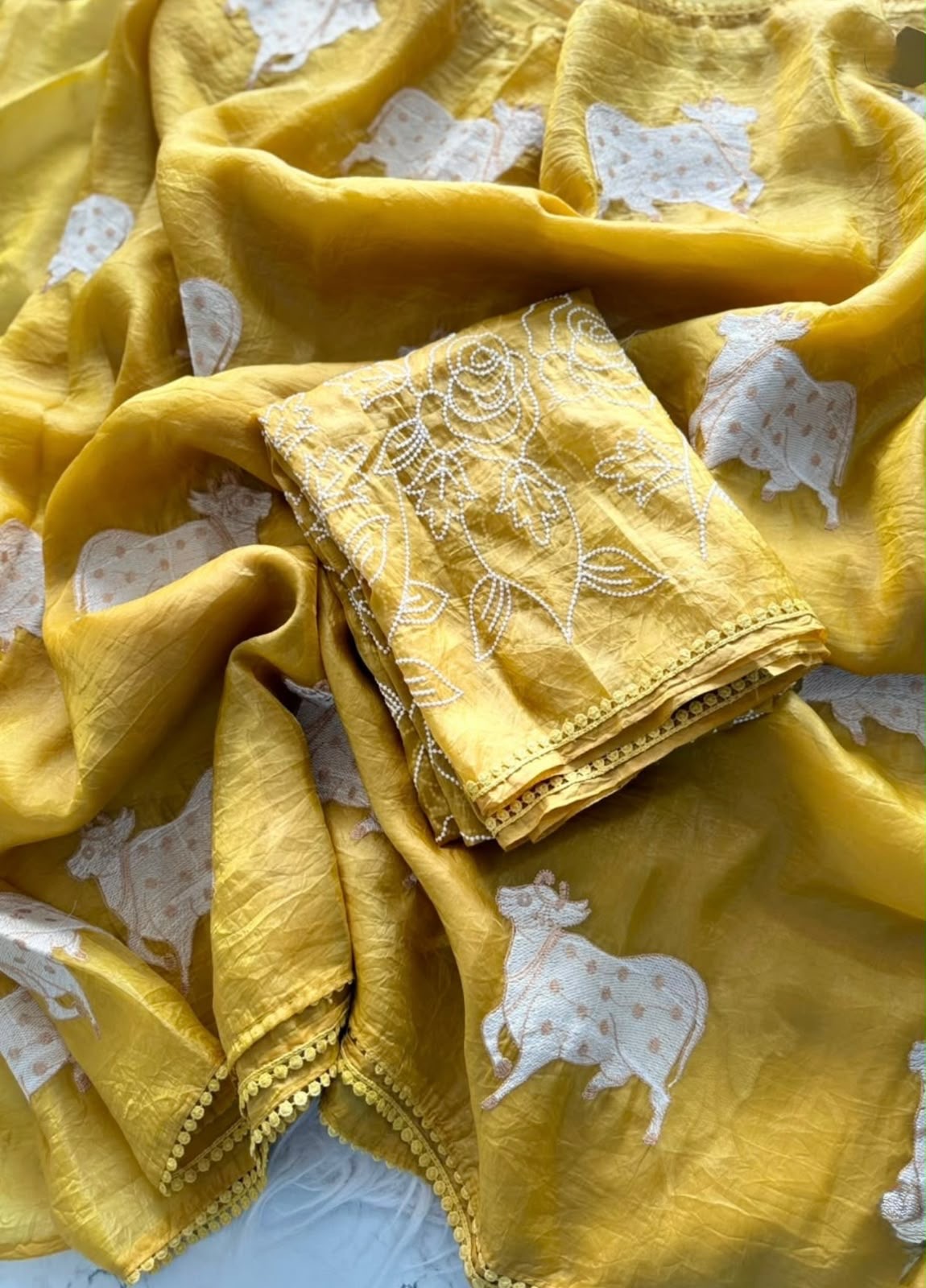 (COW01) Pichwai Embroidered Paper Crush
Silk Saree