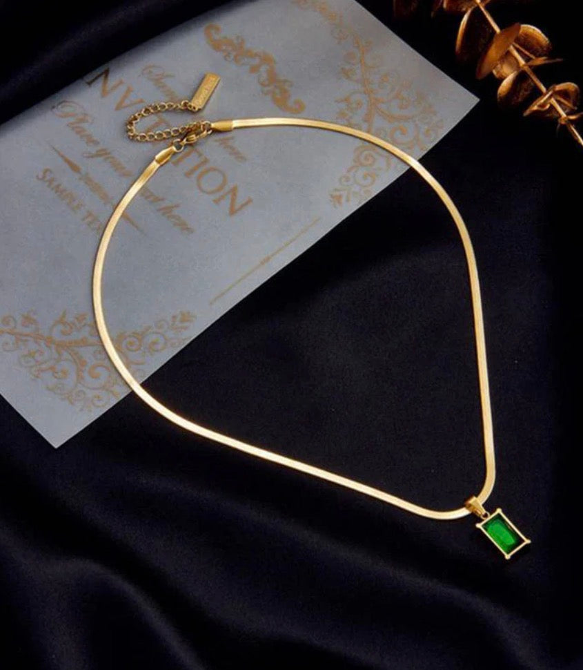 Anti Tarnish Green Geometric Pendant Necklace