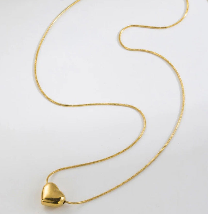 Anti Tarnish Heart Themed Necklace