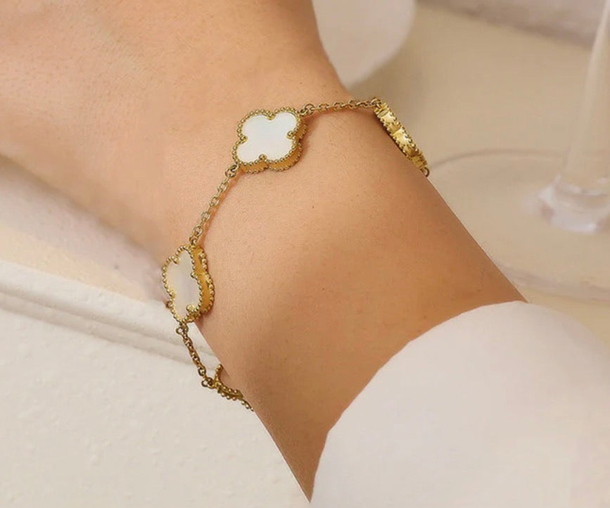 White Anti Tarnish Clover Bracelet
