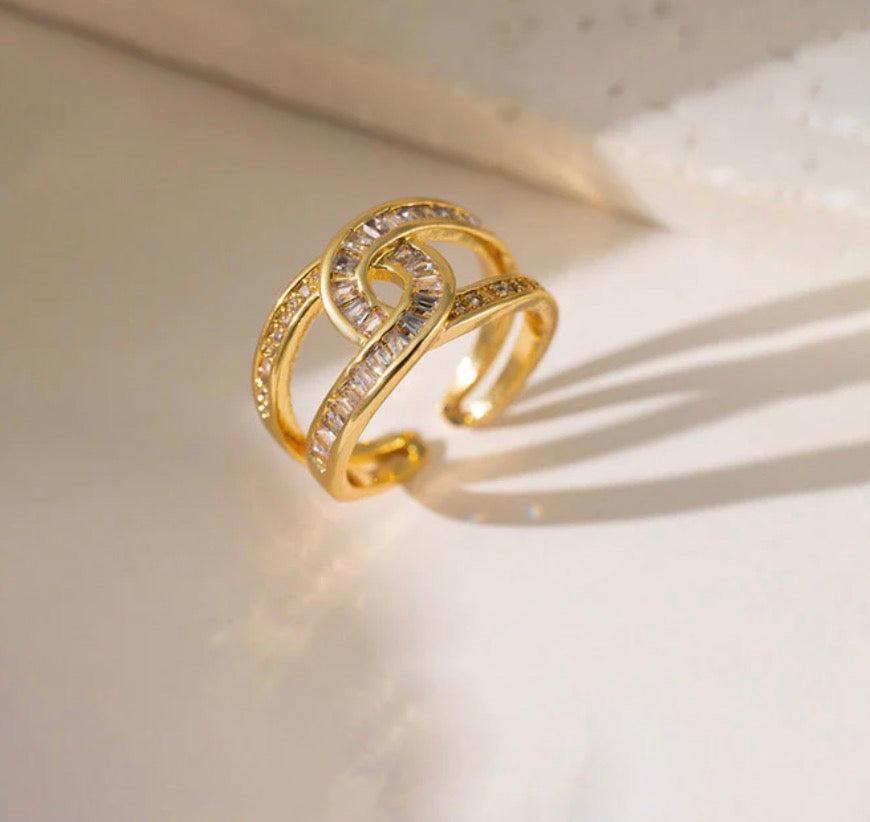 Anti Tarnish Interconnected Adjustable Finger Ring
