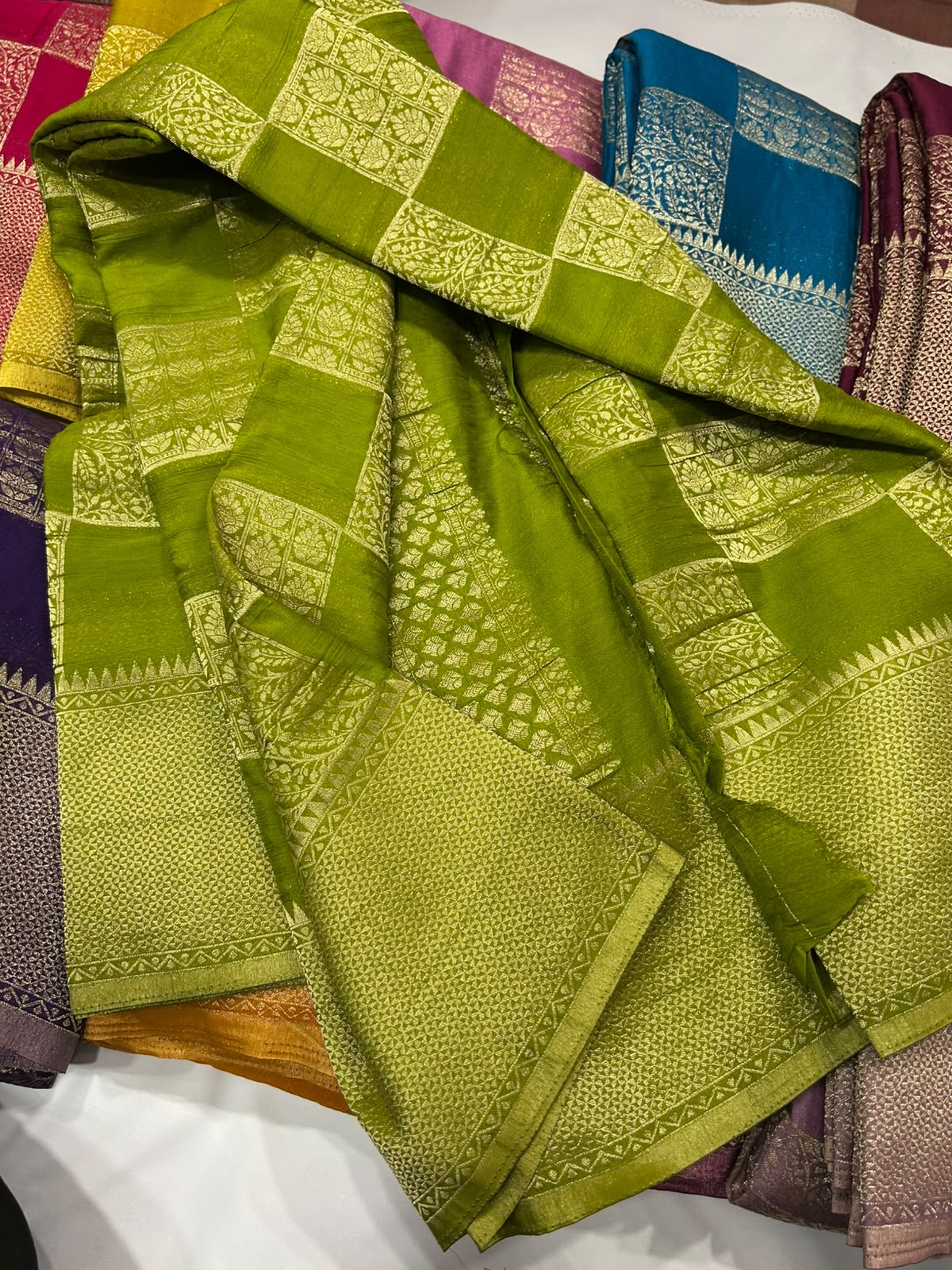 Green georgette crushed zari saree