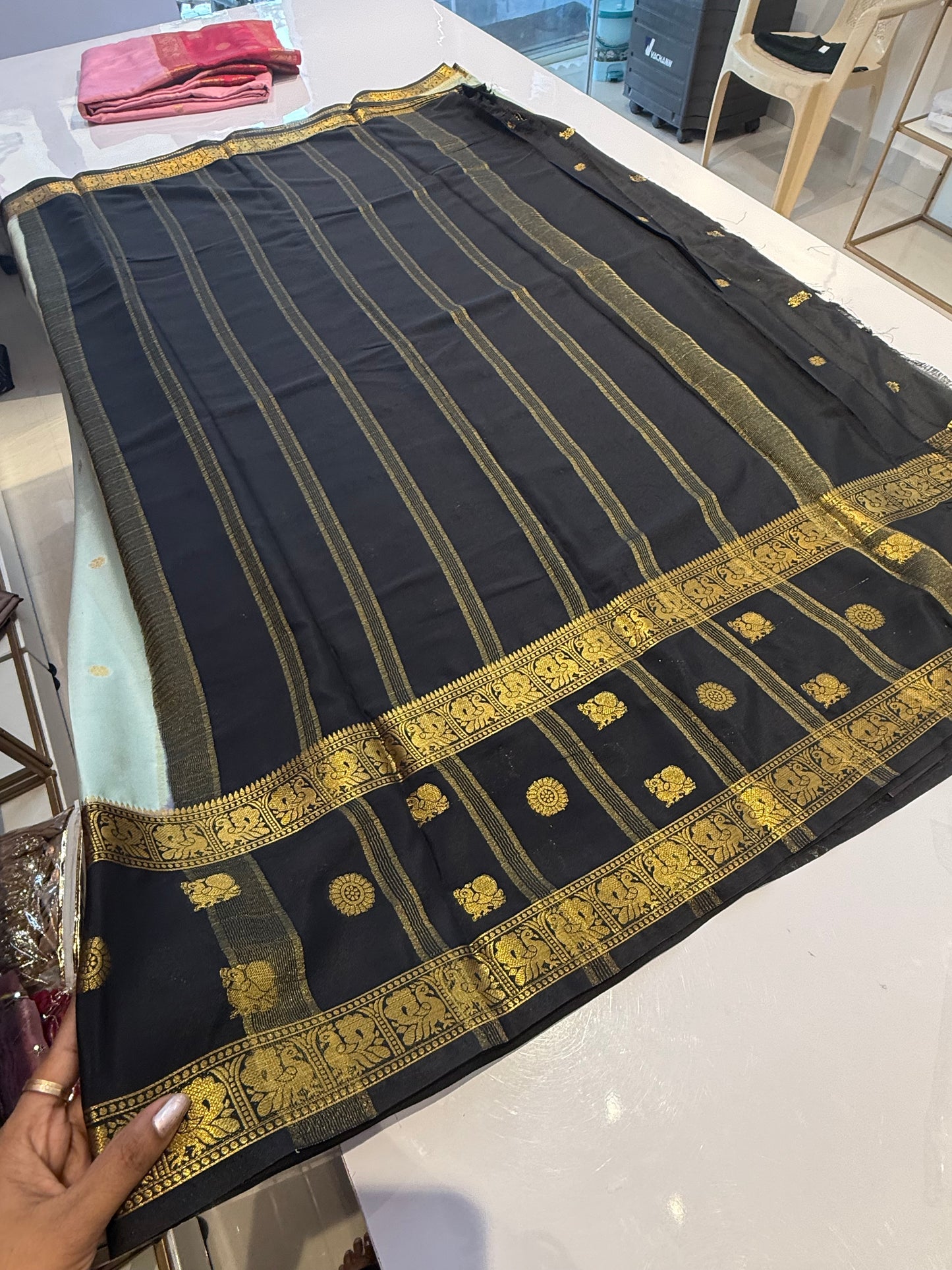 Premium crepe silk saree(SS1000)