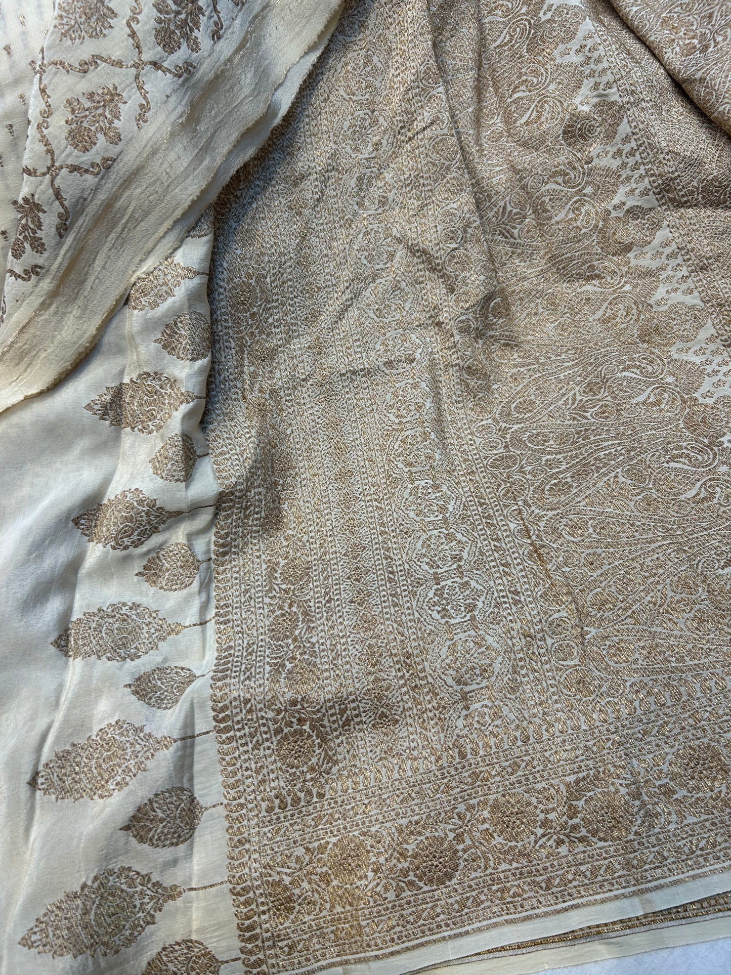pure crepe Banarasi saree