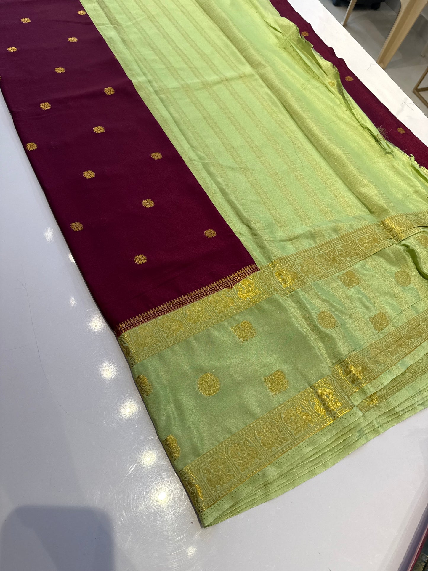 Premium crepe silk saree(SS1000)