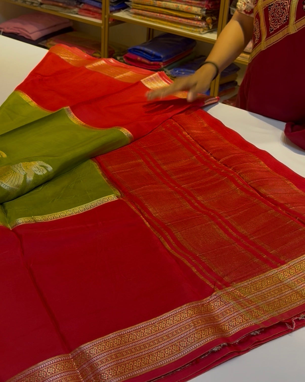 Green with reddish pink Premium viscose Saree