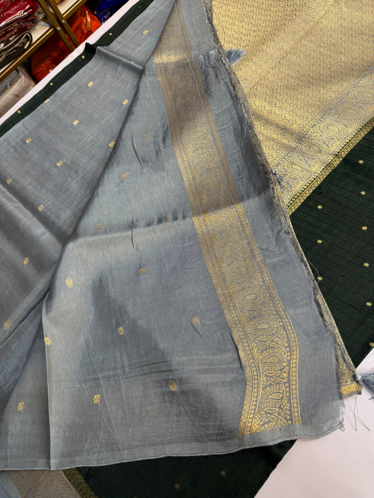 Bottle Green raw mango silk Saree (SSV01)