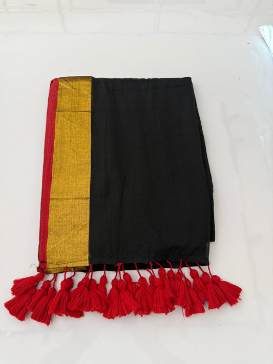 120 count pure mul Cotton With Long Tassels Saree with running blouse.(MUL21)
