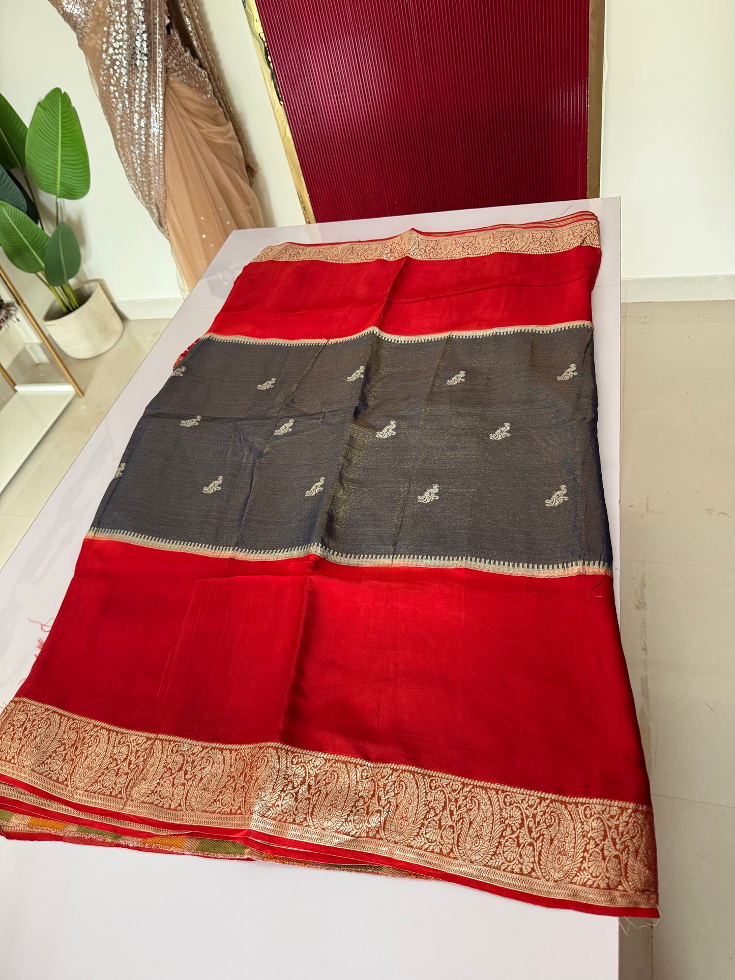 Premium viscose Saree