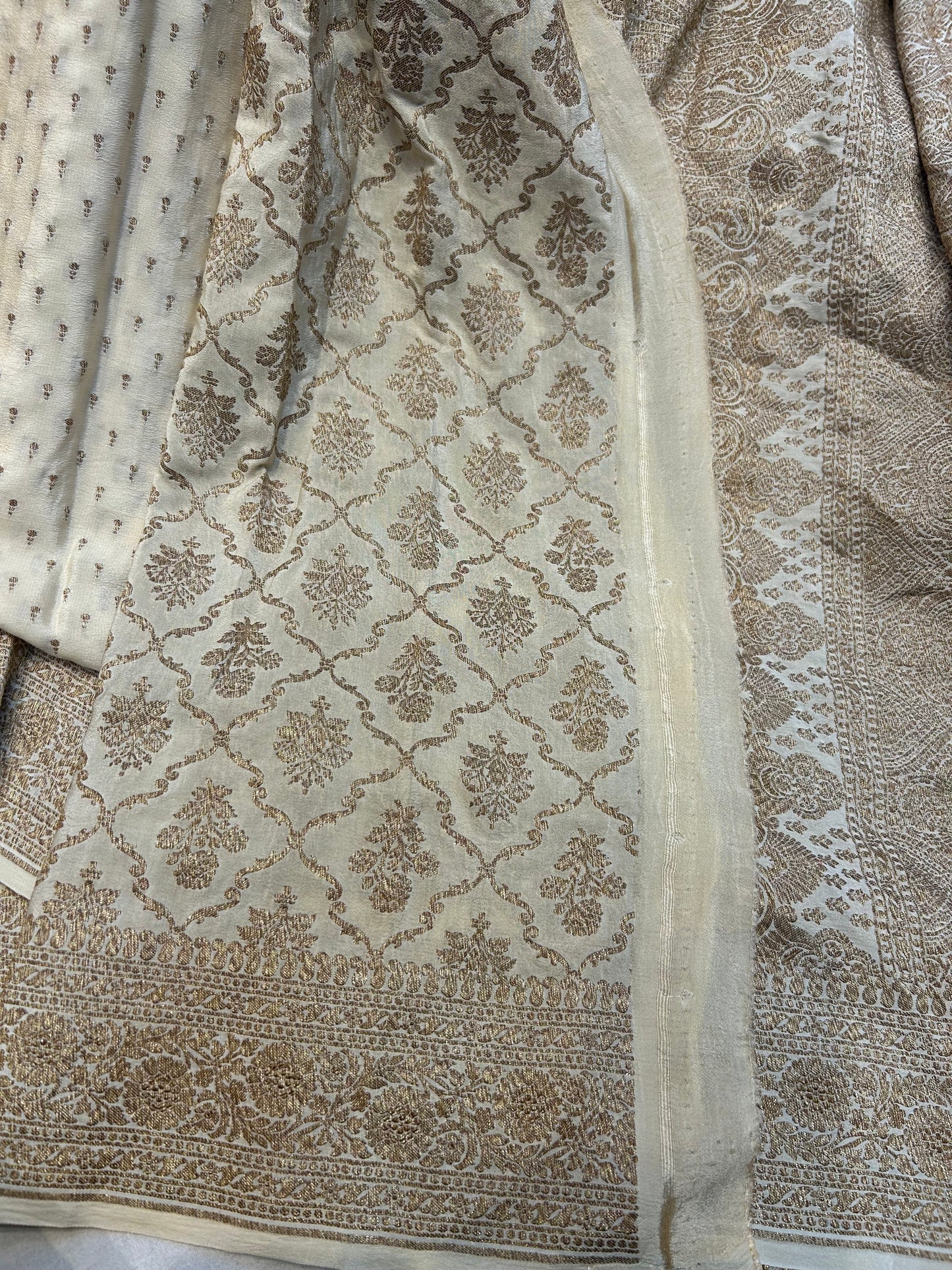 pure crepe Banarasi saree