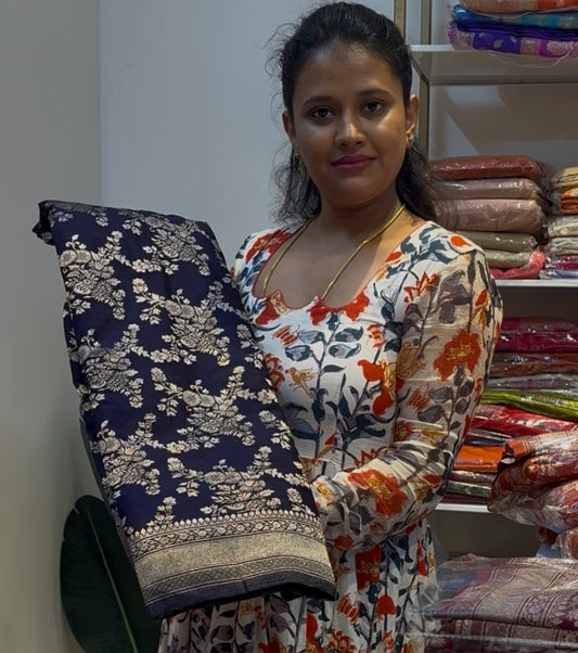 Navy blue crushed Georgette Saree(georgette2100)
