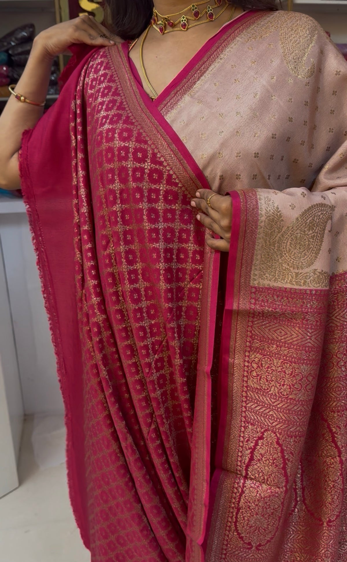 Small border Pure Crepe chiffon konia design banarasi saree chikoo with pink (SBSGCC66)