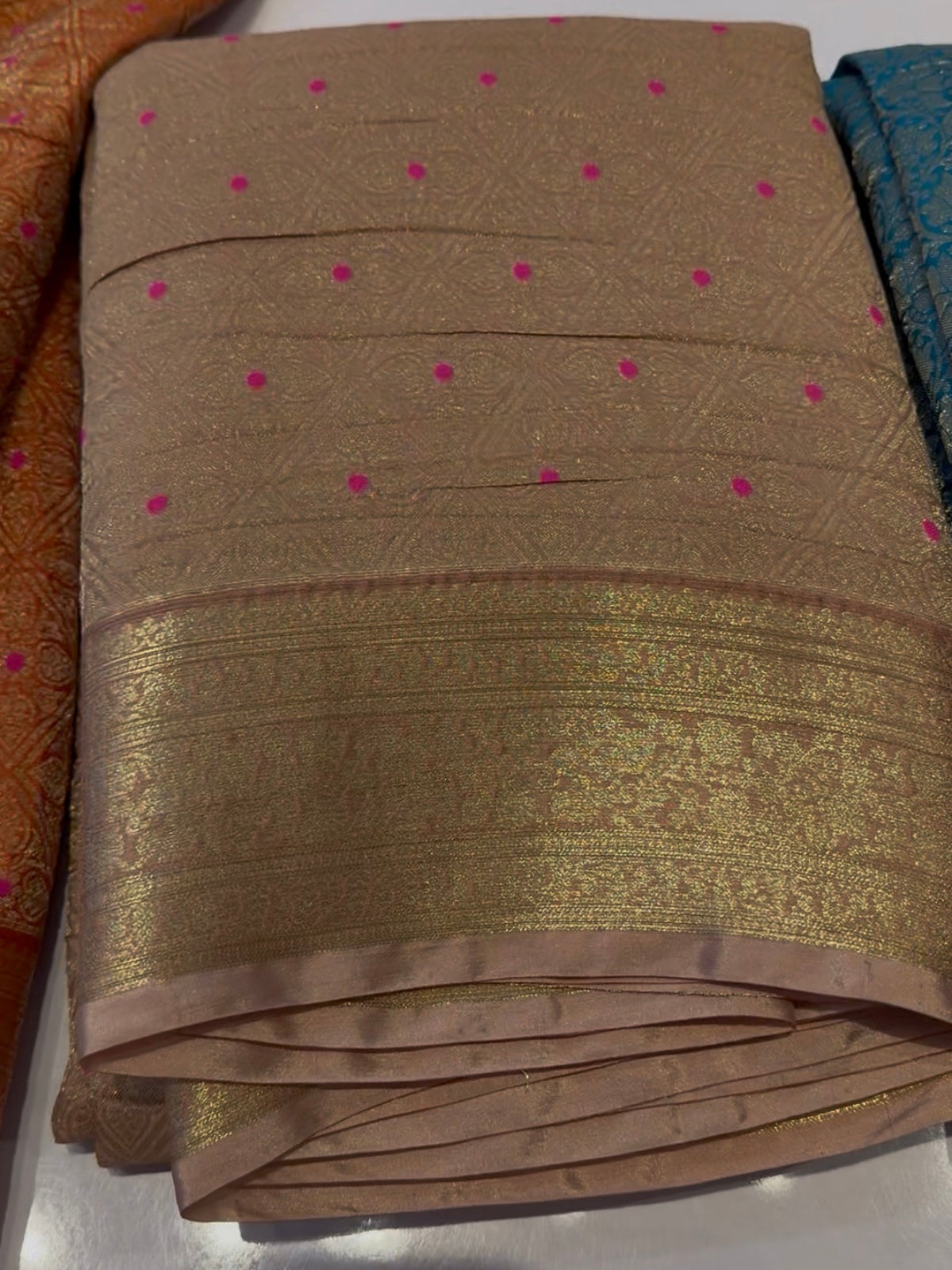Premium wrinkle Chinnon brocade saree(SSW3950)