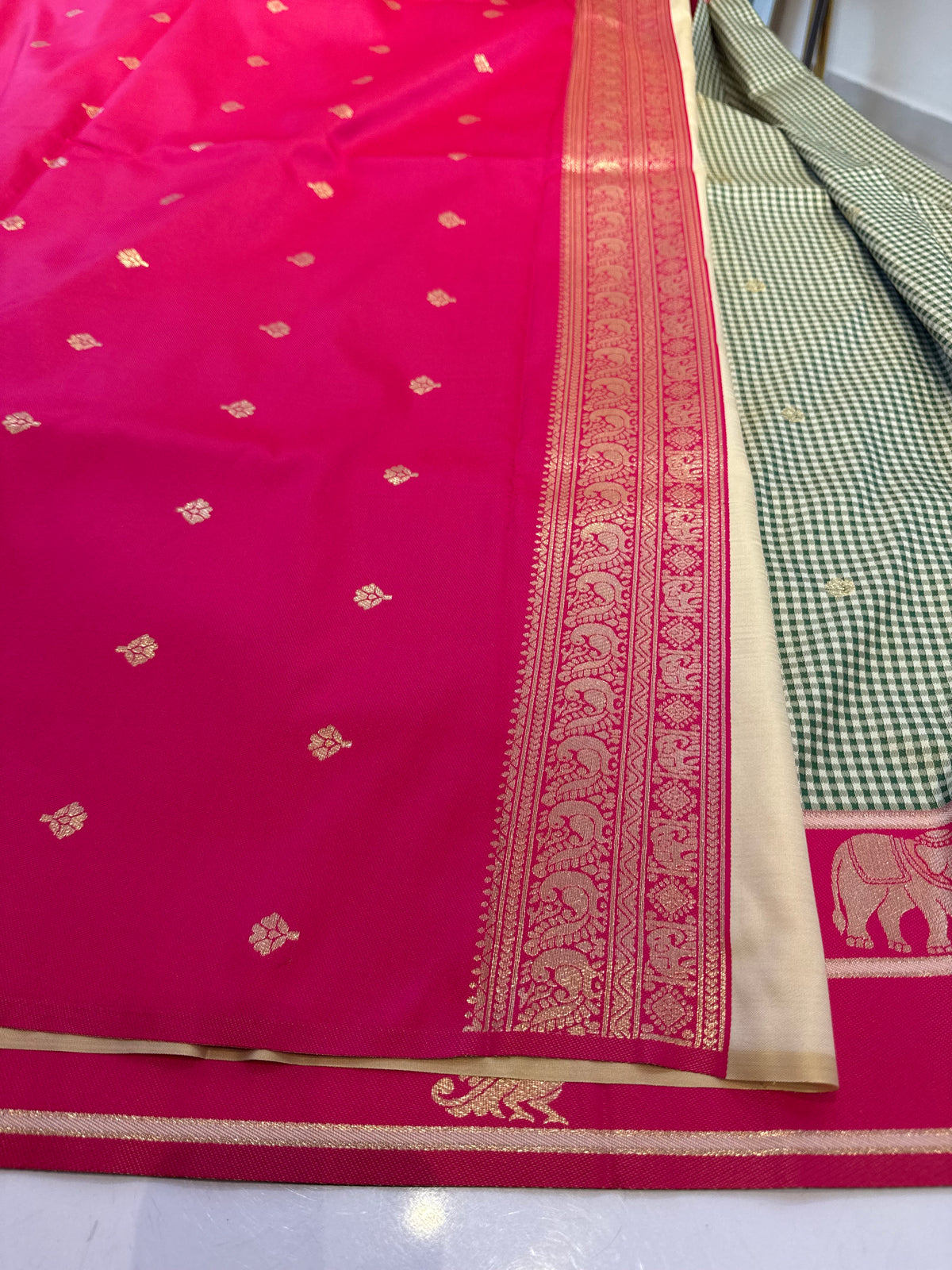 Green with pink Vintage soft semi silk checks saree(SBSGVC11)